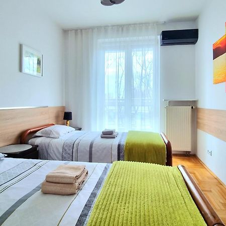 Saska Kepa Apartment وارسو المظهر الخارجي الصورة