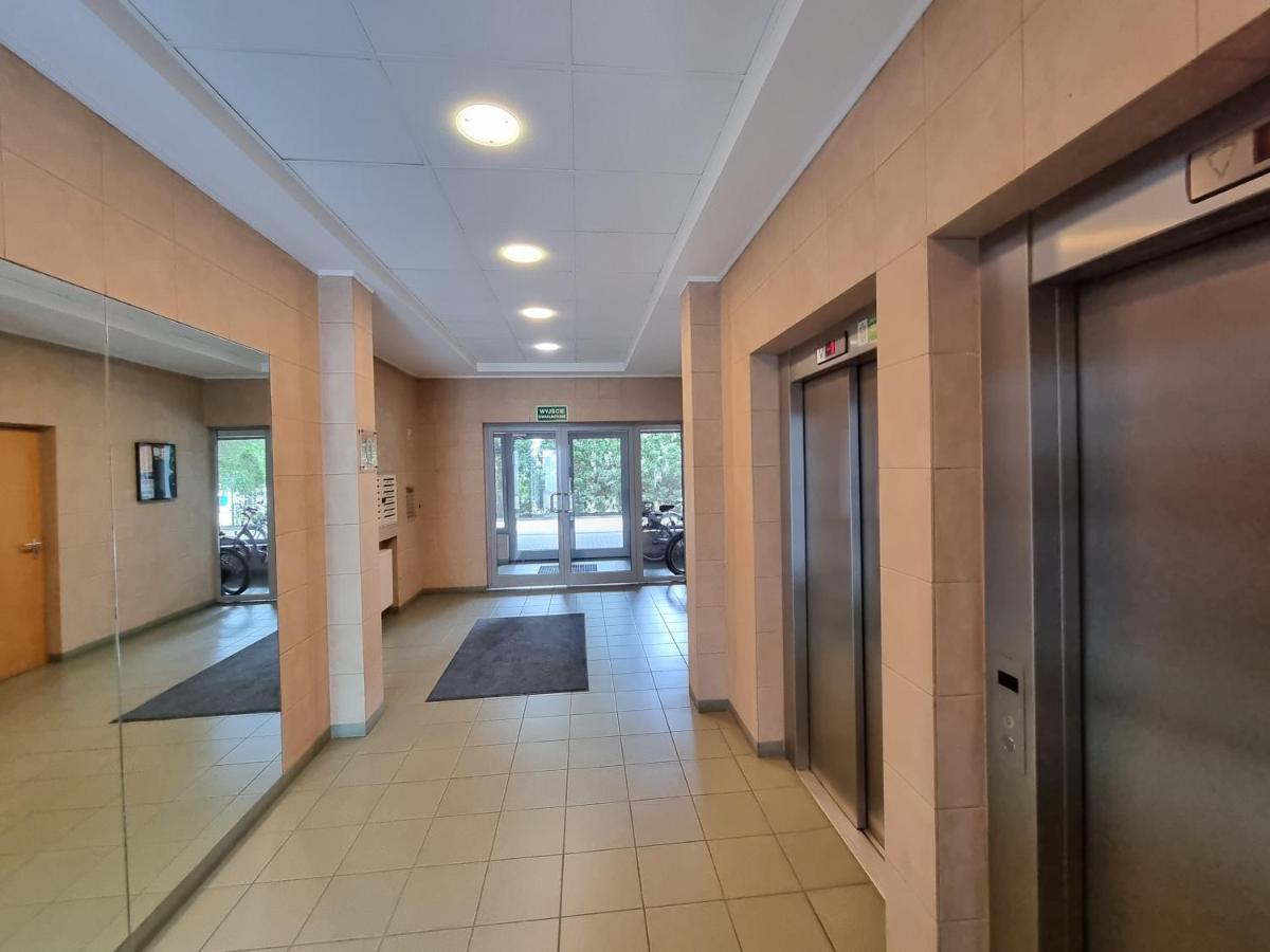 Saska Kepa Apartment وارسو المظهر الخارجي الصورة